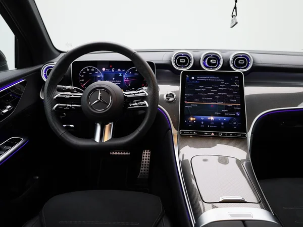 Mercedes-Benz GLC (2025) — foto 41 van 43