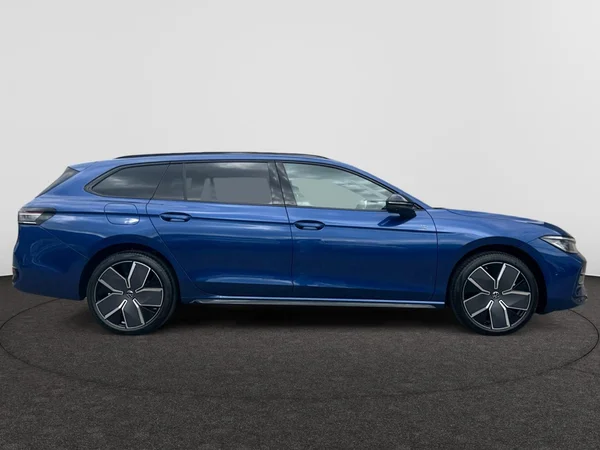 VOLKSWAGEN Passat Variant eHybrid (PHEV) (2026) — foto 8 van 18