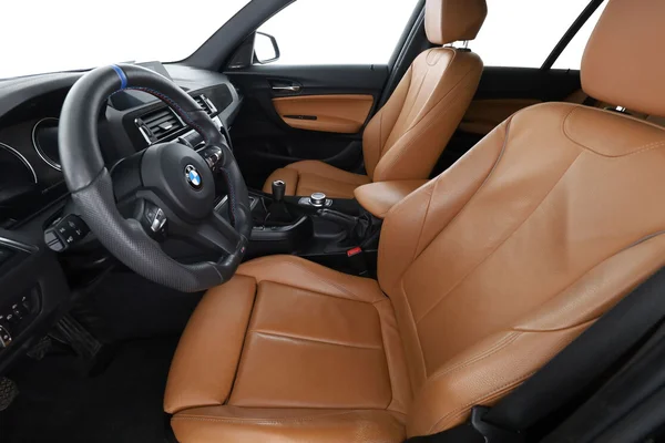 BMW 1-serie (2018) — foto 16 van 16