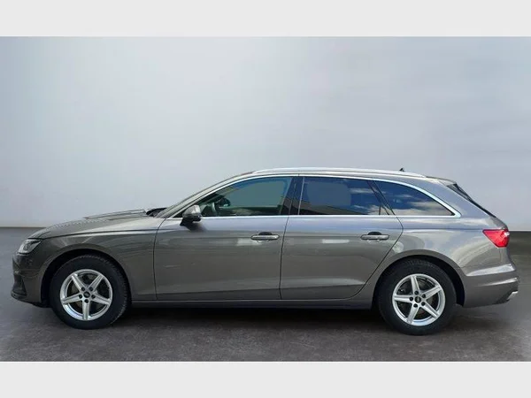 Audi A4 Avant (2022) — foto 23 van 29