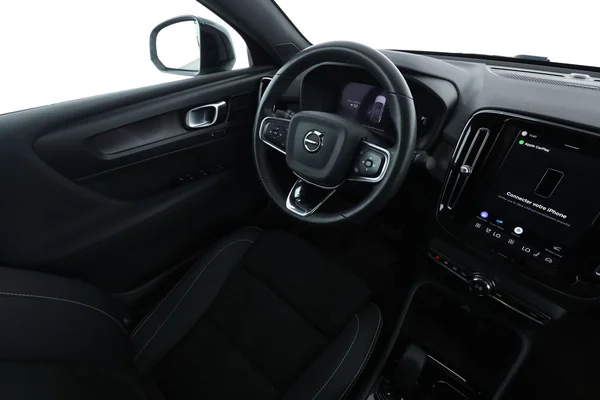 Volvo C40 (2022) — foto 4 van 16