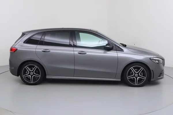 Mercedes-Benz B-Class (W247) (2019) — foto 30 van 33