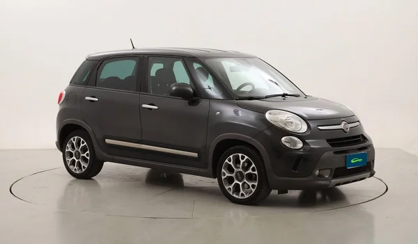 Fiat 500L Trekking (2017) — foto 27 van 29