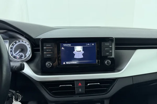 Skoda Kamiq (2021) — foto 5 van 15