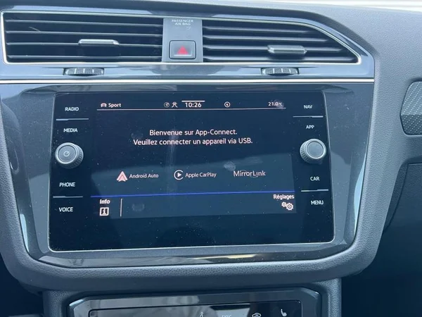 VOLKSWAGEN Tiguan (2022) — foto 13 van 29