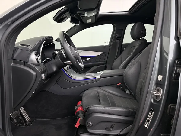MERCEDES GLC200 (2023) — foto 2 van 31
