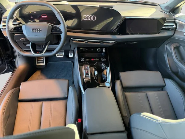 AUDI A5 Avant Dsl (2026) — foto 2 van 24