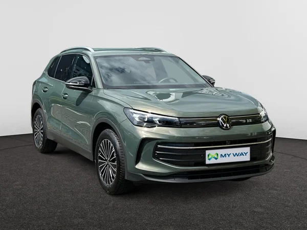 VOLKSWAGEN Tiguan (2025) — foto 6 van 24
