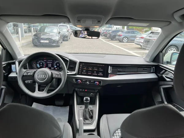 AUDI A1 Allstreet (2025) — foto 9 van 24