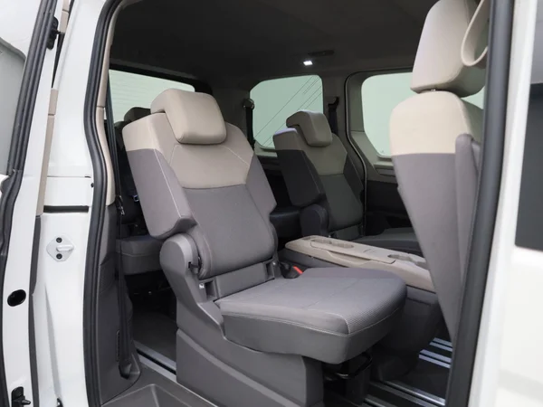 Volkswagen Multivan (2024) — foto 32 van 43