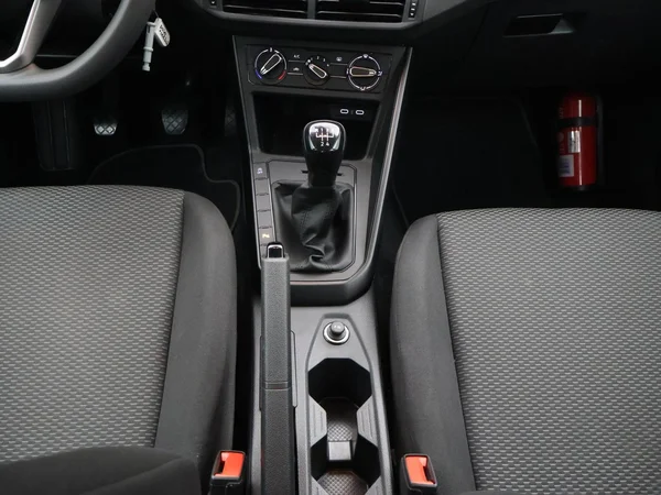 VOLKSWAGEN Polo (2023) — foto 10 van 28
