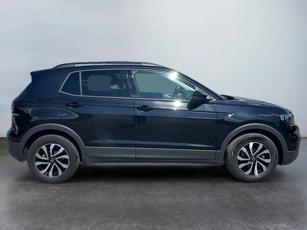 VOLKSWAGEN T-Cross (2022) — foto 29 van 31