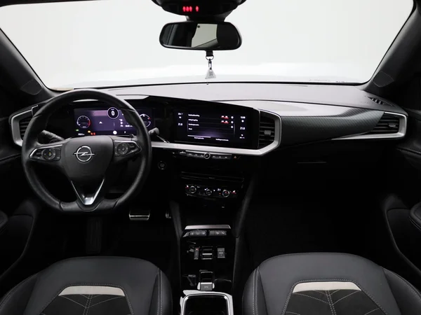 Opel Mokka (2023) — foto 27 van 38