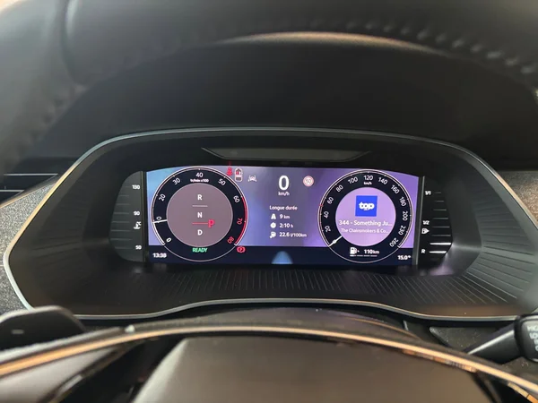 SKODA Octavia Combi (2025) — foto 7 van 24