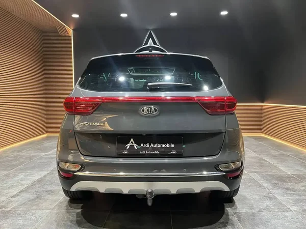 Kia Sportage (2021) — foto 18 van 22