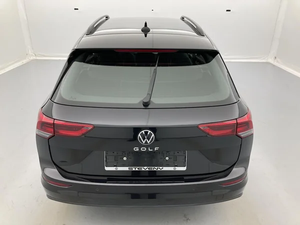 VOLKSWAGEN Golf VIII SW (2022) — foto 5 van 36