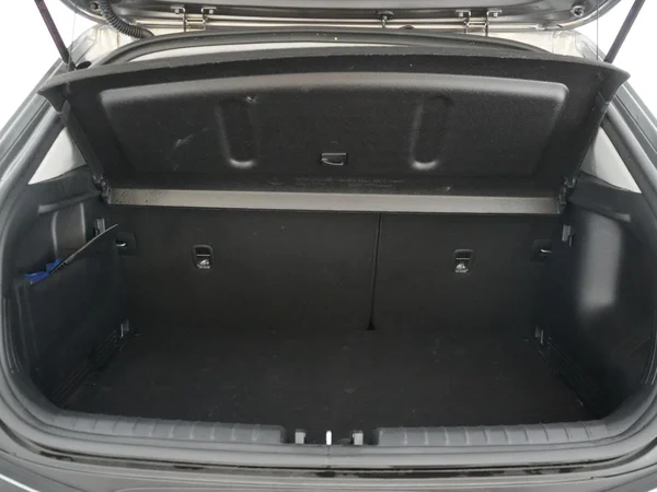 Kia Stonic (2025) — foto 21 van 21