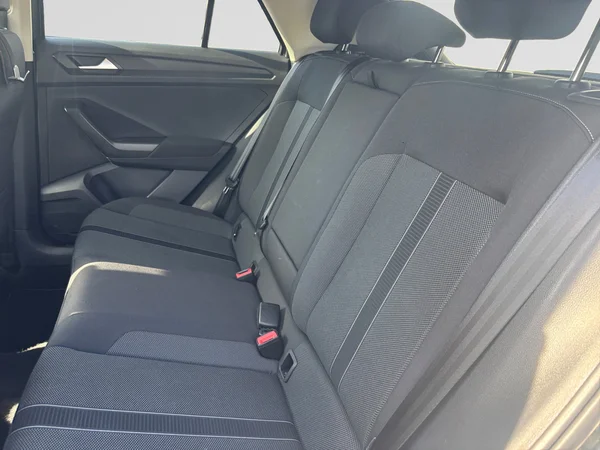 VOLKSWAGEN T-Roc (2022) — foto 6 van 17
