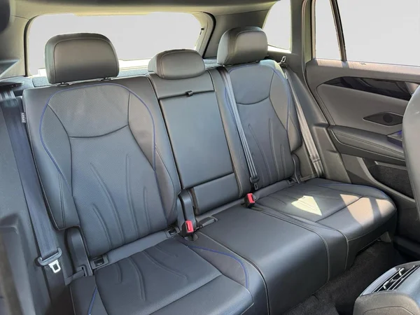 VOLKSWAGEN Tiguan eHybrid (PHEV) (2025) — foto 14 van 24