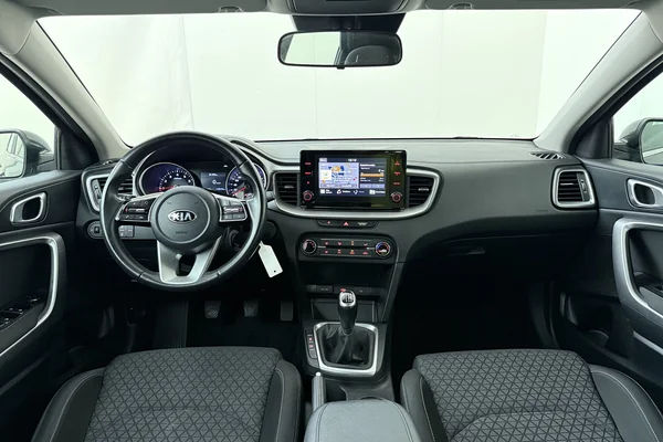 Kia Xceed (2021) — foto 20 van 20