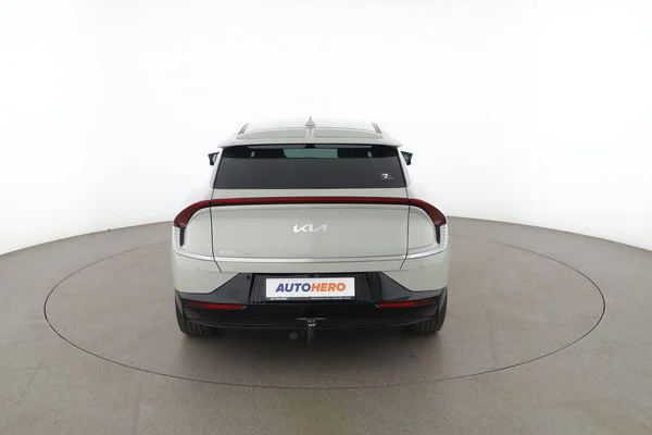 Kia EV6 (2023) — foto 11 van 16