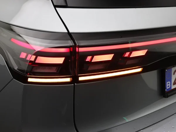 VOLKSWAGEN Tiguan (2026) — foto 4 van 15