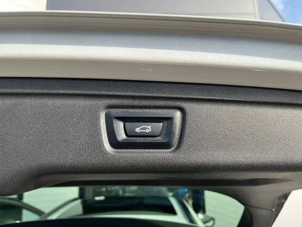 Bmw 330 (2022) — foto 7 van 23