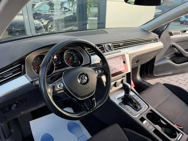 Volkswagen Passat (2019) — foto 23 van 23