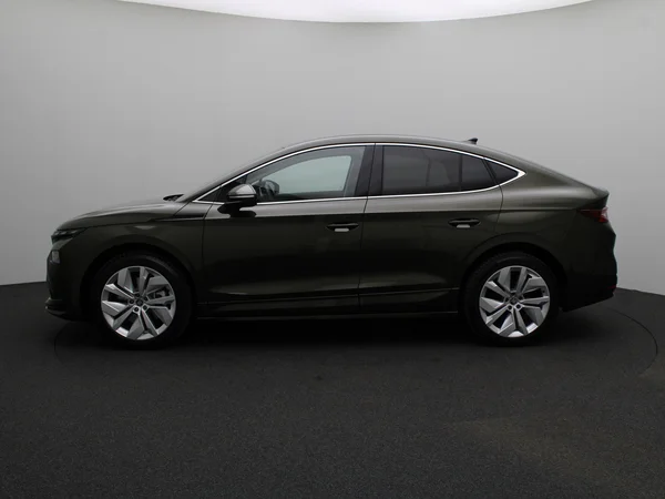 SKODA Enyaq Coupé (2025) — foto 2 van 28