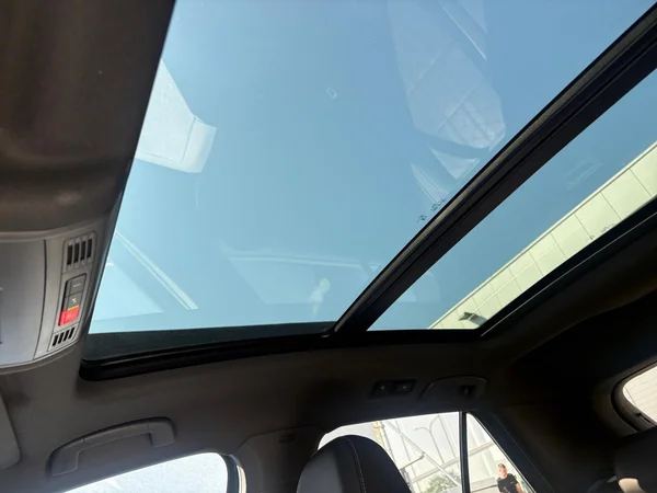 VOLKSWAGEN T-Roc (2025) — foto 2 van 13