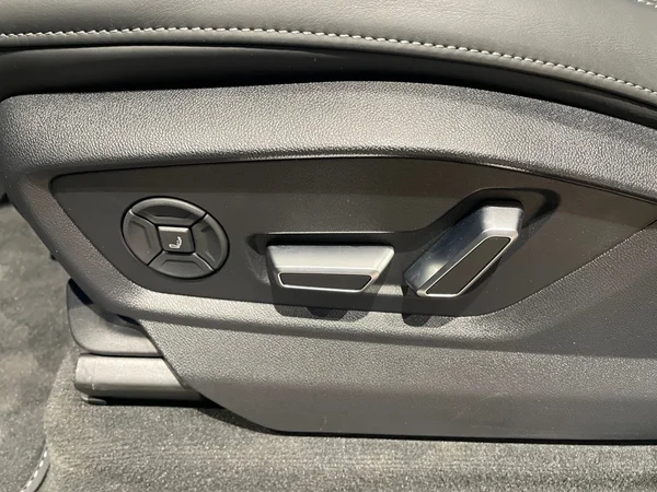 AUDI Q7 (2025) — foto 6 van 16