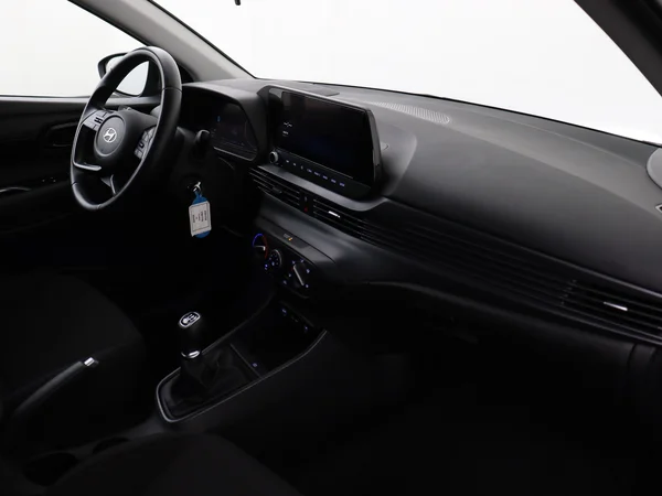HYUNDAI i20 (2025) — foto 3 van 27