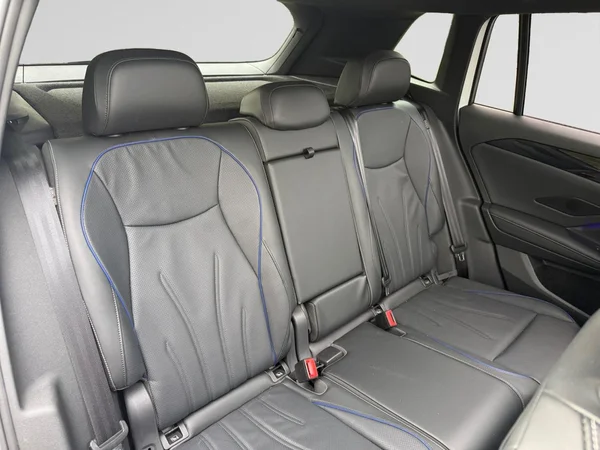 VOLKSWAGEN Tiguan eHybrid (PHEV) (2025) — foto 10 van 24