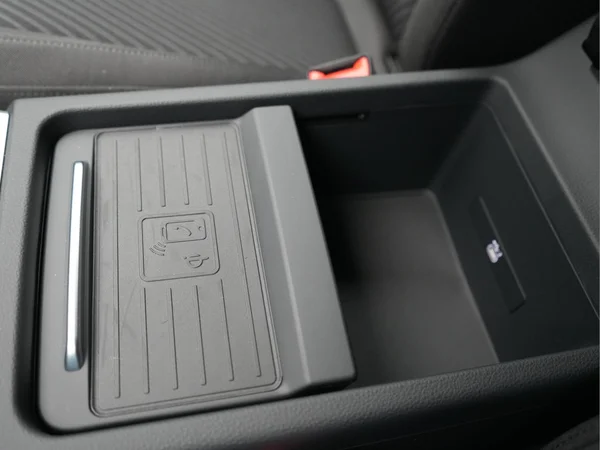 AUDI Q5 PHEV (2025) — foto 17 van 32
