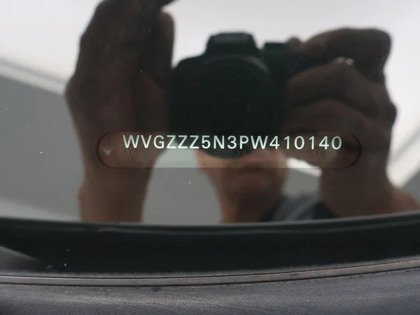 VOLKSWAGEN Tiguan eHybrid (PHEV) (2023) — foto 18 van 26
