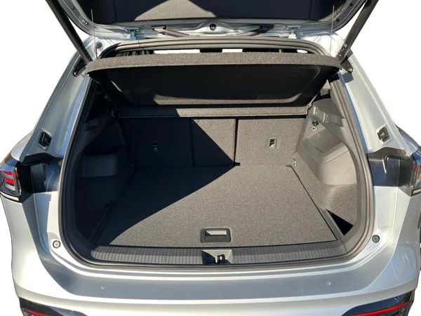 VOLKSWAGEN Tiguan (2025) — foto 6 van 19