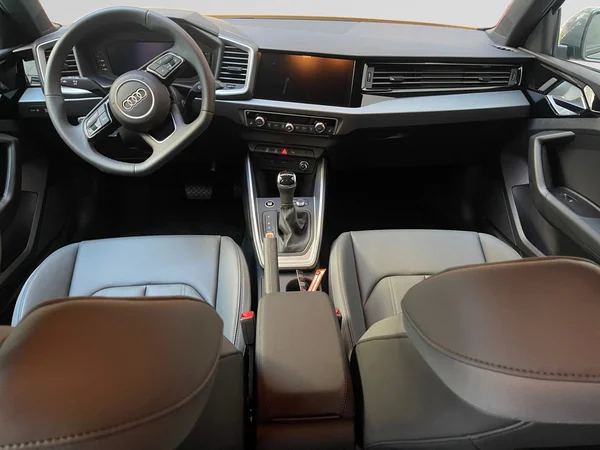 AUDI A1 Sportback (2025) — foto 2 van 13