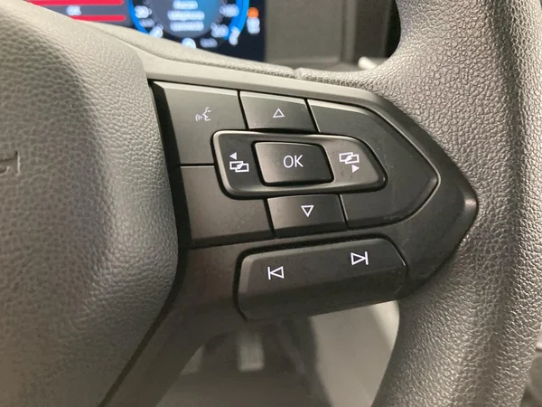 VOLKSWAGEN Transporter T7 30 Fou Swb Dsl (2025) — foto 40 van 45