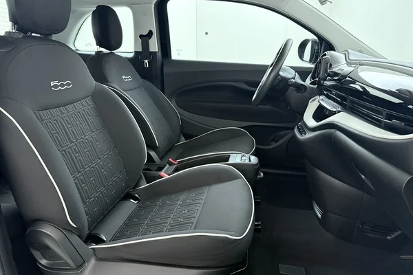 Fiat E-500 (2023) — foto 18 van 20