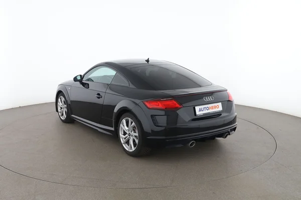 Audi TT (2022) — foto 10 van 16