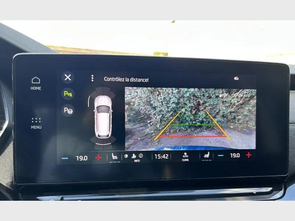 Skoda Octavia Combi (2021) — foto 8 van 39