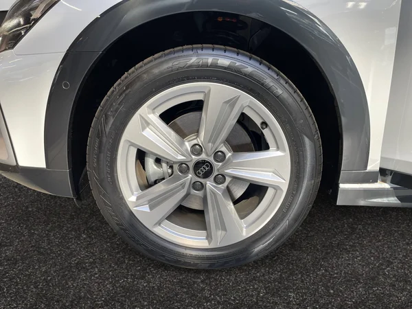 AUDI A3 Allstreet (2025) — foto 10 van 13