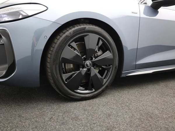 AUDI A5 SW e-hybrid (PHEV) (2025) — foto 4 van 23