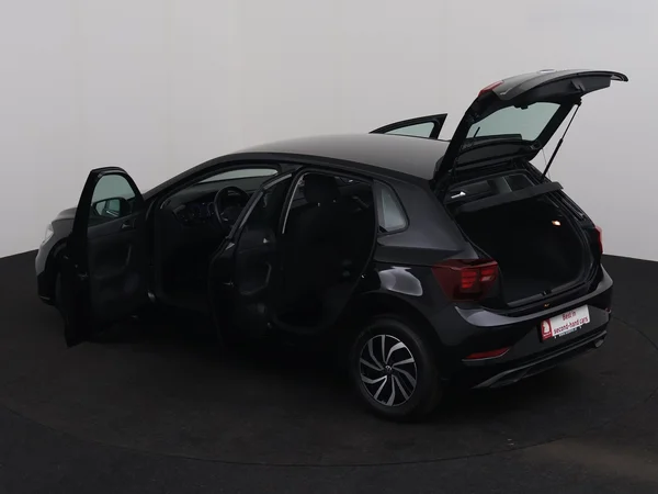 VOLKSWAGEN Polo (2023) — foto 26 van 27