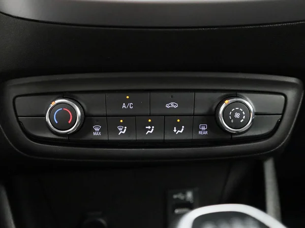 Opel Crossland X (2021) — foto 8 van 33