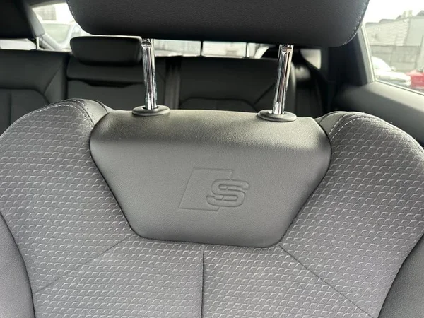 AUDI Q3 Sportback (2024) — foto 21 van 30