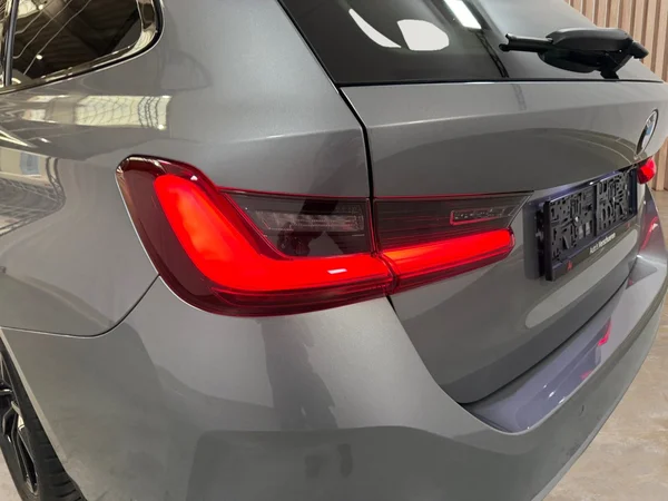 BMW 318 (2022) — foto 29 van 30