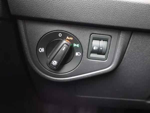 Volkswagen Polo (2023) — foto 15 van 28