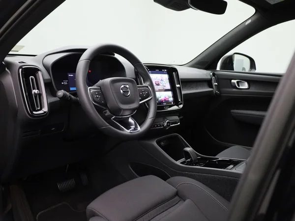 Volvo XC40 (2023) — foto 24 van 41