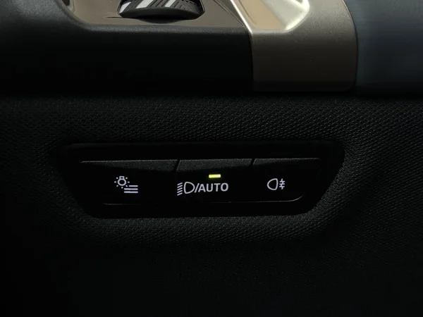 BMW iX (2022) — foto 18 van 32